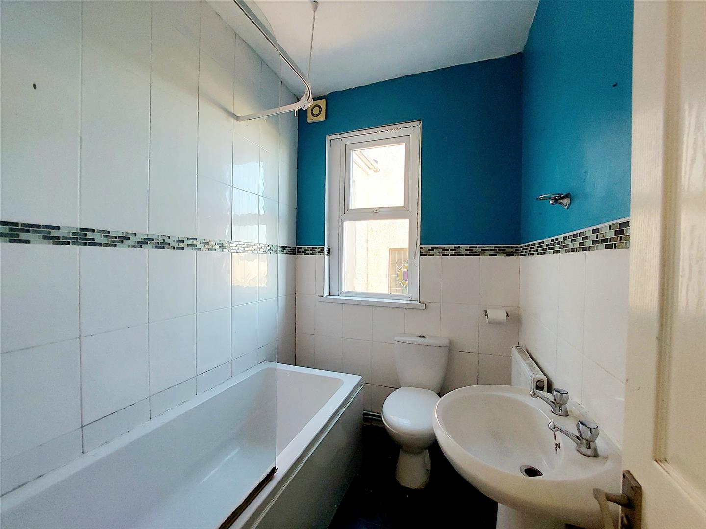 Alexandra Road, Gorseinon, Swansea, SA4 4PF